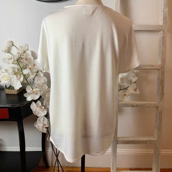 ‼️CLEARANCE‼️ Heart Short Sleeve Top - Picture 4 of 7